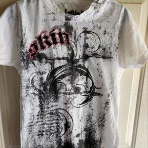 Women's skin xl graphic t-shirt